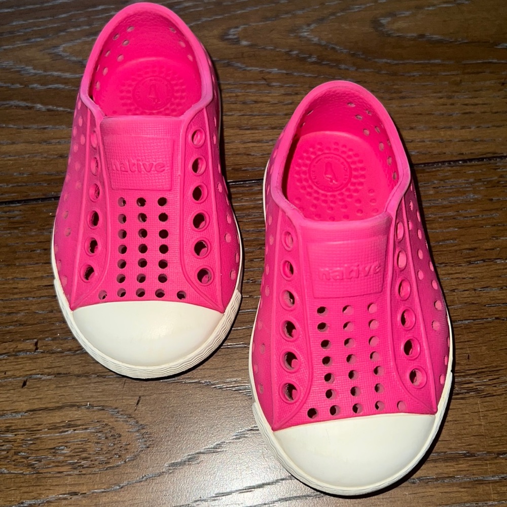 Native Hot Pink Size 5 Shoes